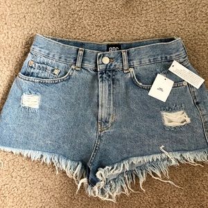 NWT BDG denim shorts size W29